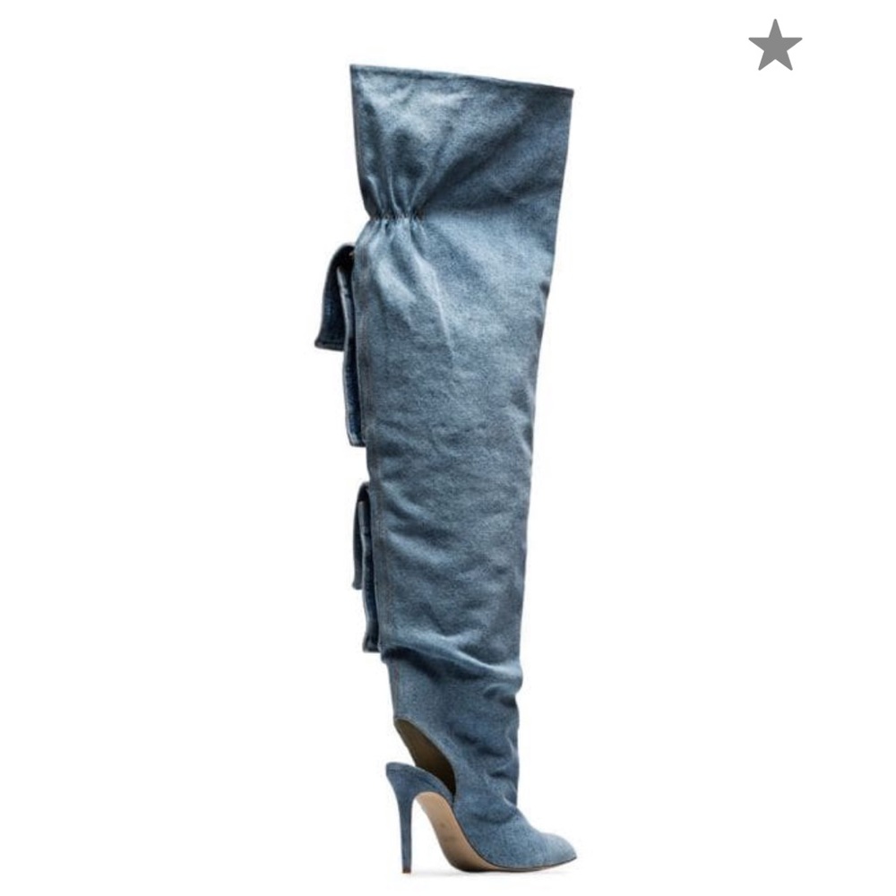 blue thighhigh denim boots
Ukranian Natasha Zinko - Picture 3 of 3